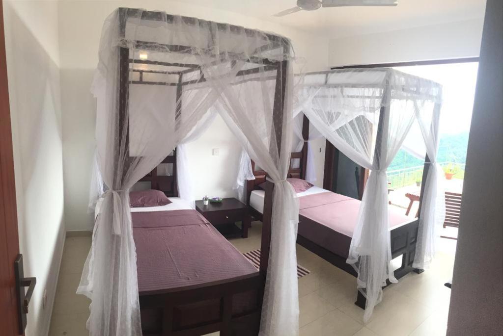 Lotus Villa Kandy Peradeniya Bagian luar foto
